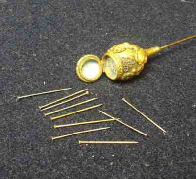 Vintage Hat Pin opens at top