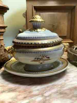 Vintage Mottahedeh Lowestoft Reproduction Gilt Tureen & Underplate Eagle Pattern