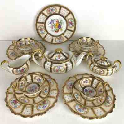 Paragon 18 Piece Tea Set Reproduction Service Queen Mary Antique Robinson Teapot