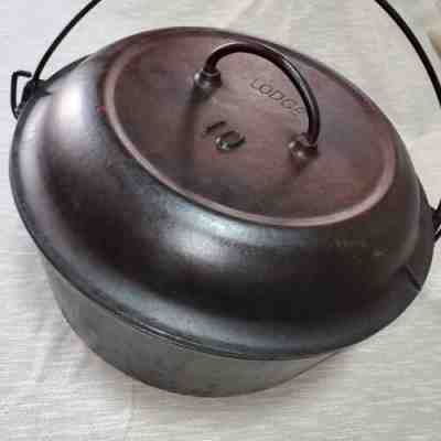 Rare Vintage Lodge Cast Iron #10 Dutch Oven DO 1920 Split Bail with Domed Lid