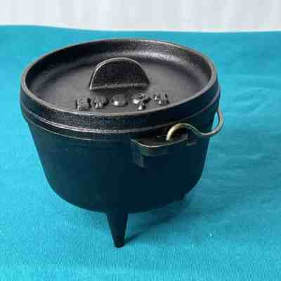 Vintage Lodge #5 5CO Cast Iron Mini Camp Dutch Oven Kettle with Lid Rare