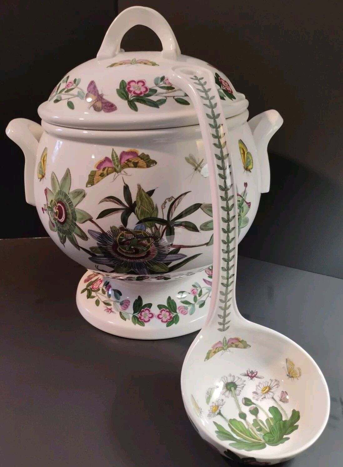 Portmeirion Botanic Garden Soup Tureen Ladle Passion Flower