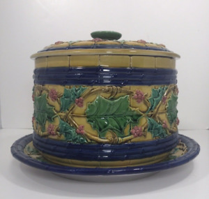 MINTON MAJOLICA MOLDED HOLLY/MISTLETOE COVERED TUREEN W/UNDERPLATE #1236 A, EUC!