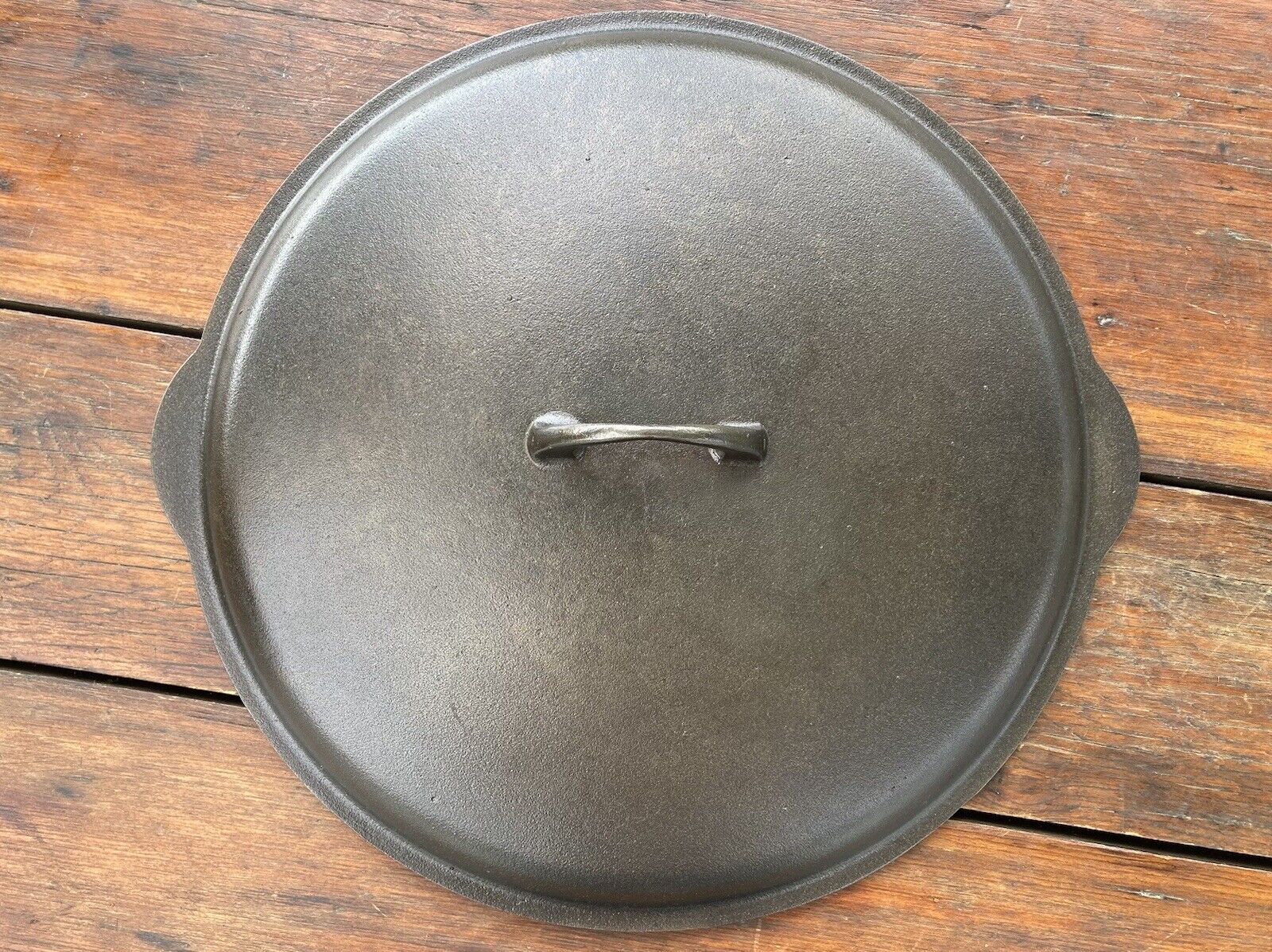 Griswold Cast Iron #14 Smooth Top Low Dome Skillet Lid