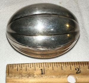 ANTIQUE STERLING SILVER MELON SHAPED NUTMEG GRATER NEWCASTLE OR BIRMINGHAM 1727