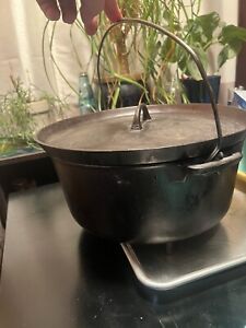 Vintage Griswold Cast Iron #10 Tite-Top Dutch Oven camp 310 A With Lid & label