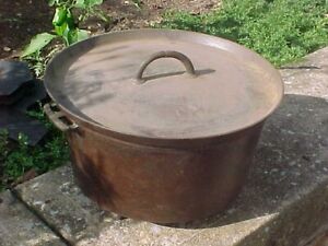 ERIE #11 tr1 footed DUTCH OVEN 836 with LID #844 GRISWALD