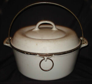 Vntg Favorite Piqua Ware Cast Iron Gray Enamel Dutch Oven French Bowl Donut Lid