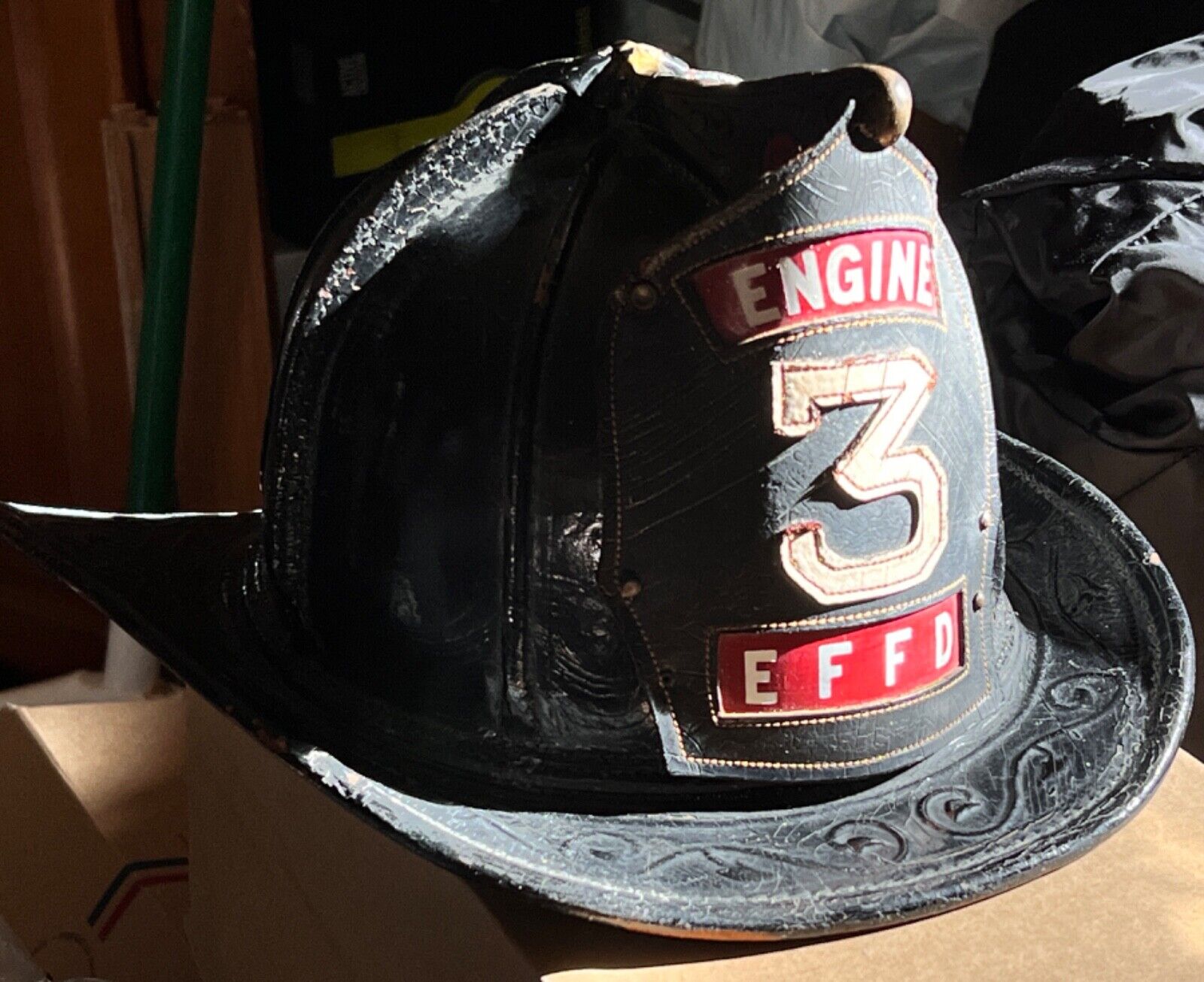 antiqiue Vintage CAIRNS & BROTHER FIREMANS Leather HAT