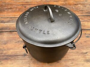 Griswold Cast Iron #8 Fully Marked Flat Bottom Kettle with Marked Lid