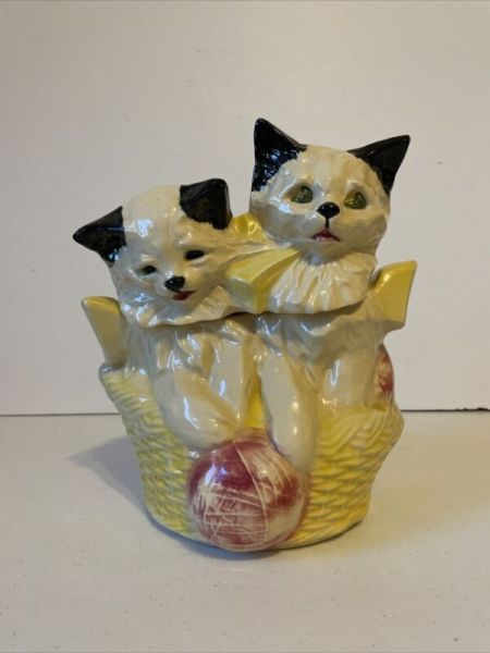 1950’s Vintage Marked McCoy # 56 Kittens in a Basket Yellow Rare Cookie Jar