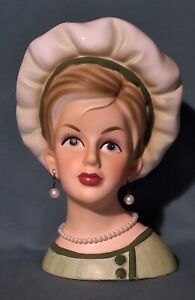 VINTAGE HTF 7-5/8" RELPO K1834 PUFFY HAT LADY HEAD VASE HEADVASE NEAR MINT MARKS