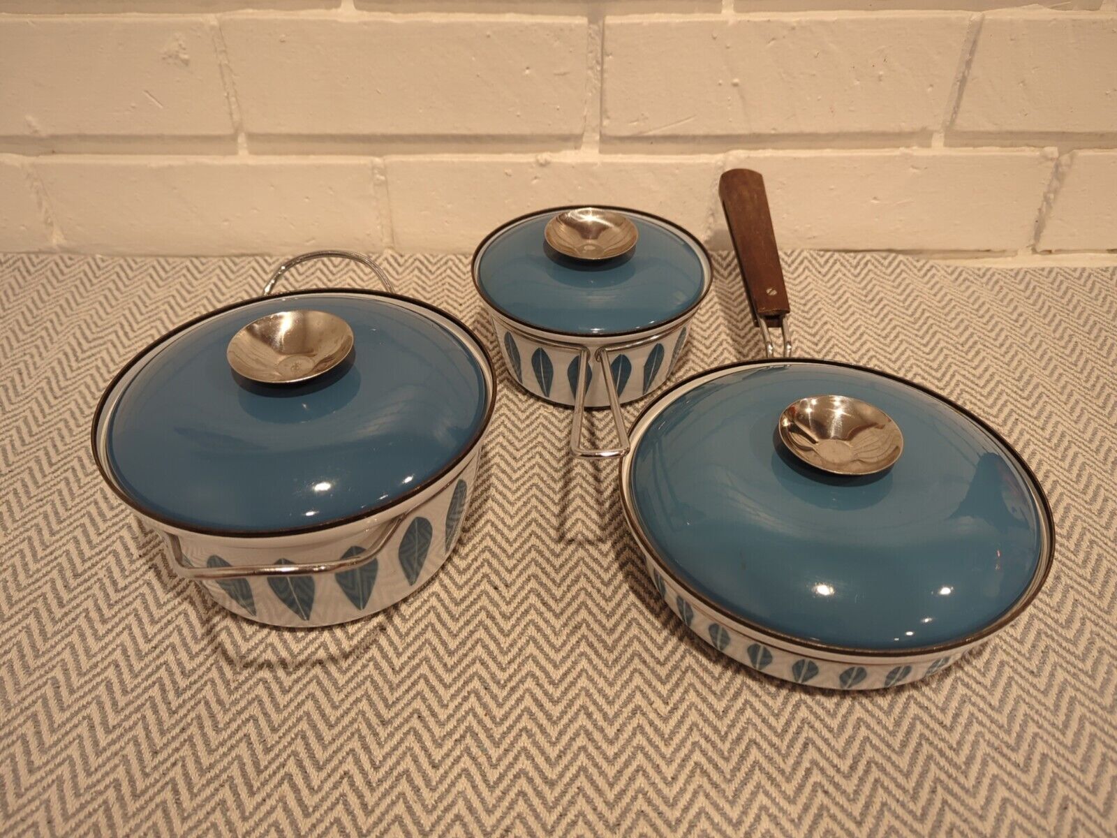Vintage Catherine Holm Blue Lotus on White Lot of 3 w/ Lids