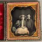 1/6 PLATE DAGUERREOTYPE OF THREE SIBLINGS, SHARP IMAGE, GIRL WEARING LARGE HAT