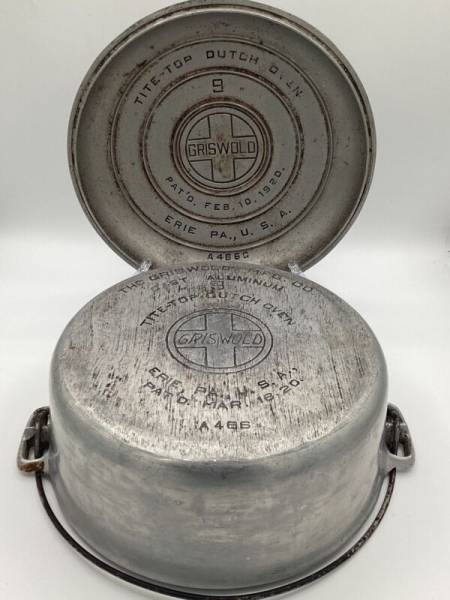 Vintage Griswold Erie Dutch Oven #8 Cast Aluminum 1920s Erie PA USA 9.8 x3.9