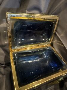 Rare vintage Design Guid crystal box with lid signed (etched) by the artist