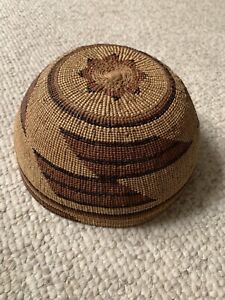 Vintage/Antique Native American 7” Yoruk Hupa California Hat Basket MINT!