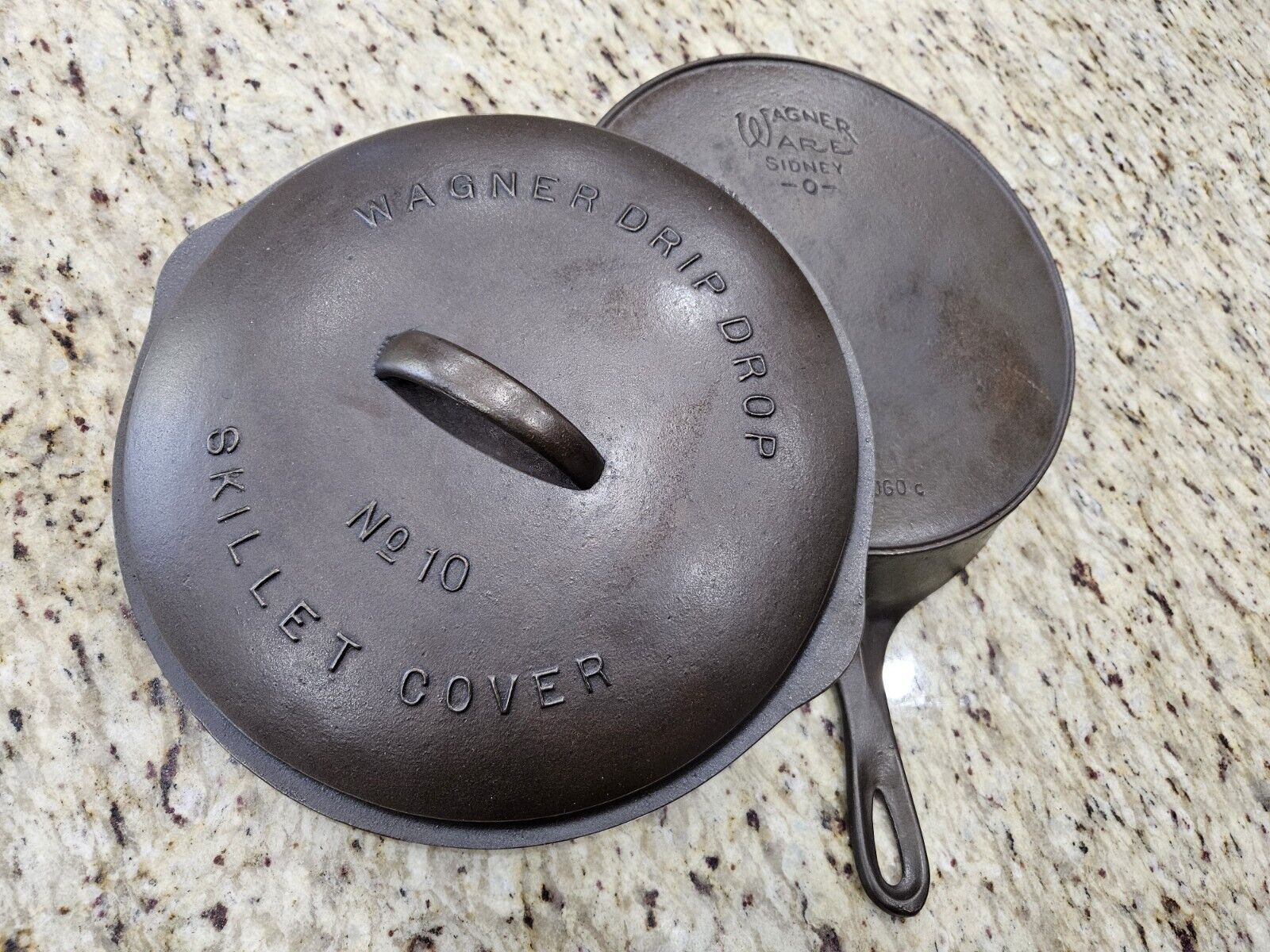 Wagner Ware #10 Cast Iron Skillet 1060 W/ Drip Drop Skillet Cover 1070 Restored