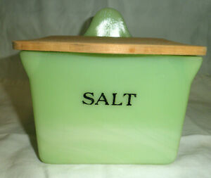 Jeannette Jadite Jadeite salt box with wood lid