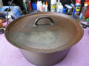 GRISWOLD ERIE #11 LARGE SLANT LOGO #836 CAST IRON DUTCH OVEN 844 LID tripod legs