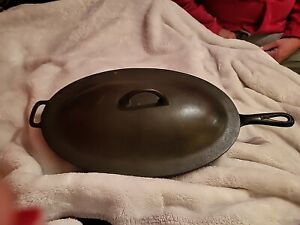 Griswold No 15 Oval Skillet Lid , Very Nice , cast iron , Good condition