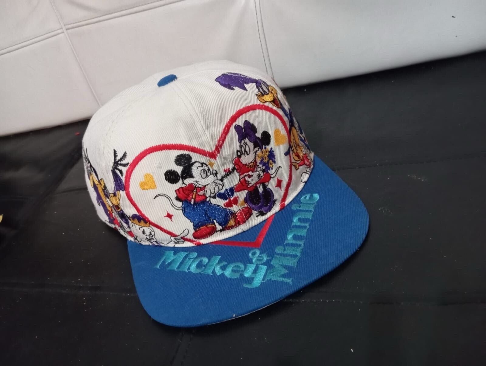 Vintage SnapBack hat marriage Minnie and Mickey 1990 looney Toons