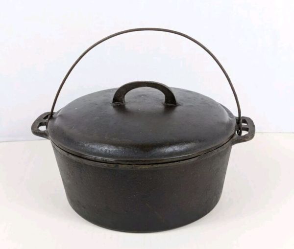 Wapak Hollow Ware Co. Cast Iron No. 8 Dutch Oven with Lid Estate Find - See Add