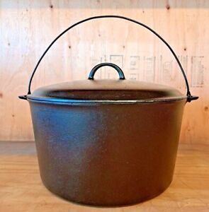 EXTREMELY RARE GRISWOLD ERIE # 13 DUTCH OVEN SLANT LOGO 1920'S PAT# 2635 & 2637