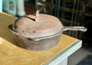Vintage Cast Iron Hammered 10” #8 Fry Pan 2028 W/ Hinged Lid 2098