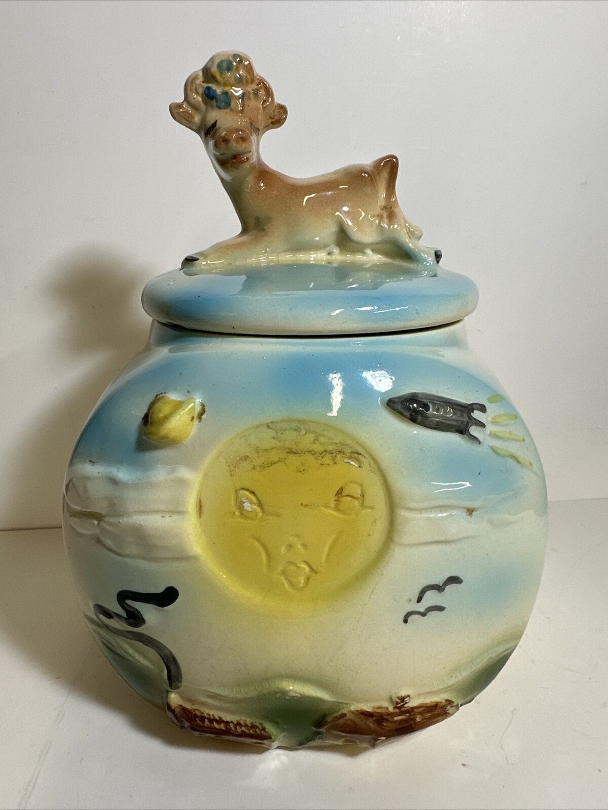 RARE 1940's COW JUMPED OVER THE MOON FLICKER/FLASHER AMERICAN BISQUE COOKIE JAR