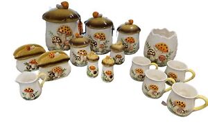Vintage 1978 Sears Merry Mushroom 15 Piece Canister Set Lids, Shakers & Napkin