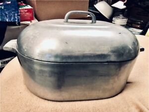 Vintage Wagnerware Magnalite 4267-P 13 QT cast Aluminum with lid roaster
