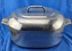 Wagner Ware Magnalite 4265P Vintage Aluminum Oval Roaster 8 Qt with Trivet, Lid
