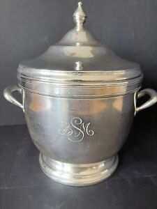 TIFFANY & CO.RARE VINTAGE STERLING SILVER ICE BUCKET WITH LID AND THERMOS INSERT