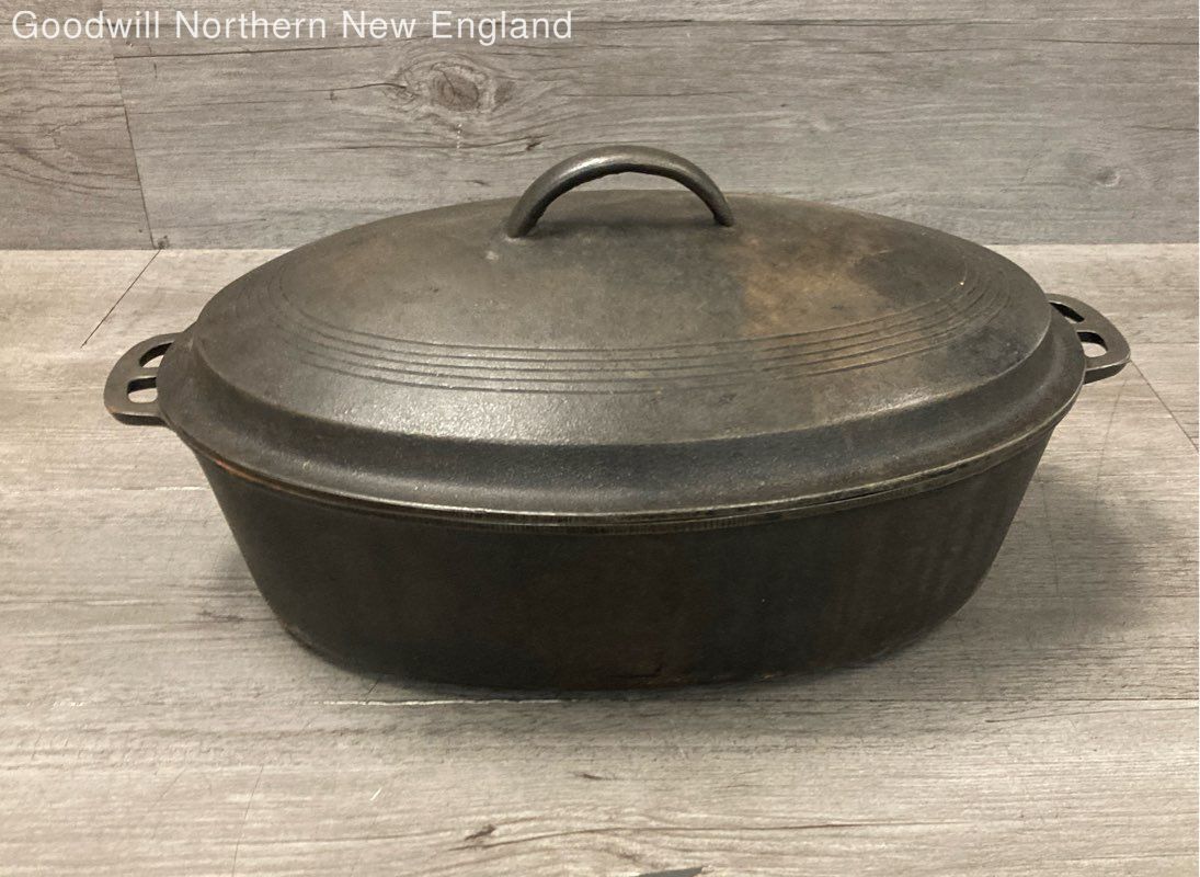 Vintage Wagner Ware Cast Iron Oval Roaster 1285 W/Lid