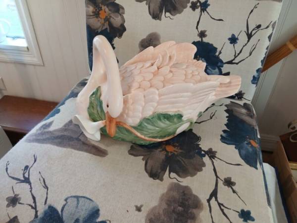 Large Fritz and Floyd Pink Swan Tureen w/ladle/Lid 3.5 Qt 3 Piece Set 1989 Vtg