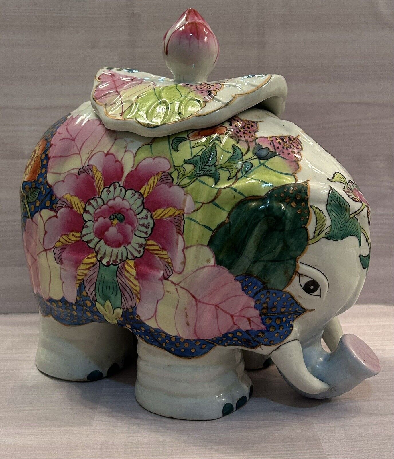 Vintage Tobacco Leaf Jar Ceramic Elephant W Lotus Lid Mottahedeh Style Porcelain