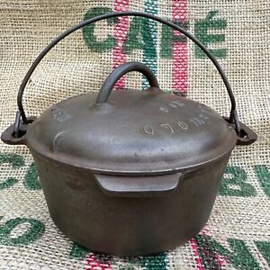 Vintage Griswold No 6 2605 Tite Top Baster with 2606 A Lid Dutch Oven