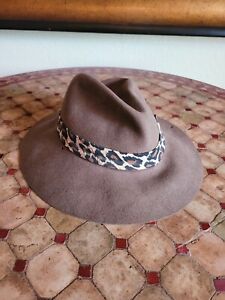 DISNEYLAND CAST MEMBER JUNGLE CRUISE VINTAGE HAT UNIFORM PROP Vintage
