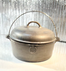 ANTIQUE VINTAGE FAVORITE PIQUA WARE CAST IRON DUTCH OVEN 8E WITH ORIGINAL LID NR