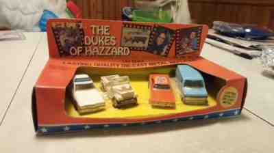 1981 ERTL THE DUKES OF HAZZARD 4 VEHICLE SET No.1570 IN 1/64 SCALE General Lee