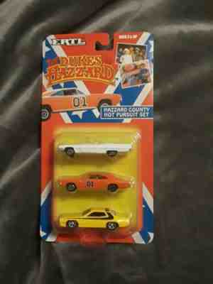 Dukes Of Hazzard Ertl Hazzard County Hot Pursuit Set 1/64 2001 General Lee