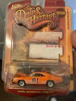 The General Lee SCUFFED Boar's Nest THE DUKES OF HAZZARD Johnny Lightning 1/64