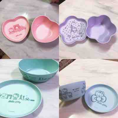 Hello Kitty X 7-11 Taiwan Le Creuset 4 Plates and bowl set