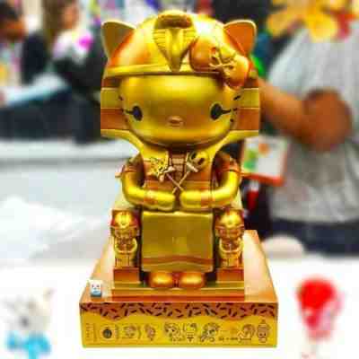 Tokidoki x Hello Kitty GOLD Kittypatra 10" Limited Edition Vinyl Figure