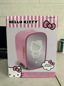 Hello Kitty Beauty 7L Mini Cosmetic Fridge With Light Up LED Dimmable Mirror