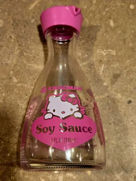 Hello Kitty Kikkoman Limited Edition Soy Sauce Bottle -with box-Japanese-pink