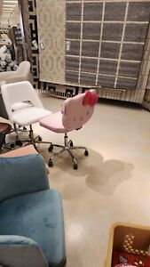 Hello Kitty Impressions Vanity Makeup Chair Pink Viral Tiktok NWT