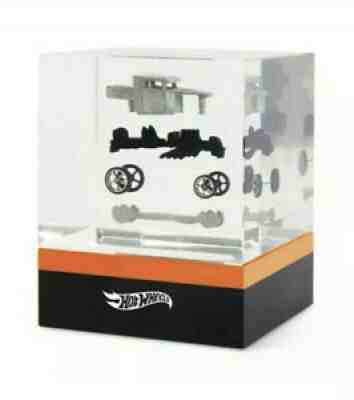 Mattel Creations 2020 Hot Wheels Art Engineering Acrylic Cube Bone Shaker Clear