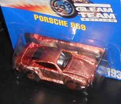 HOT WHEELS HUNT (1) LEO + (1) PINK & (1) CHROME GLEAM TEAM PORSCHE 959 UH RIMS